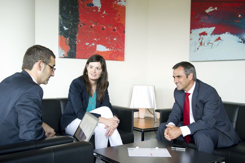 Las mejores soluciones para nuestros clientes las creamos en equipo.